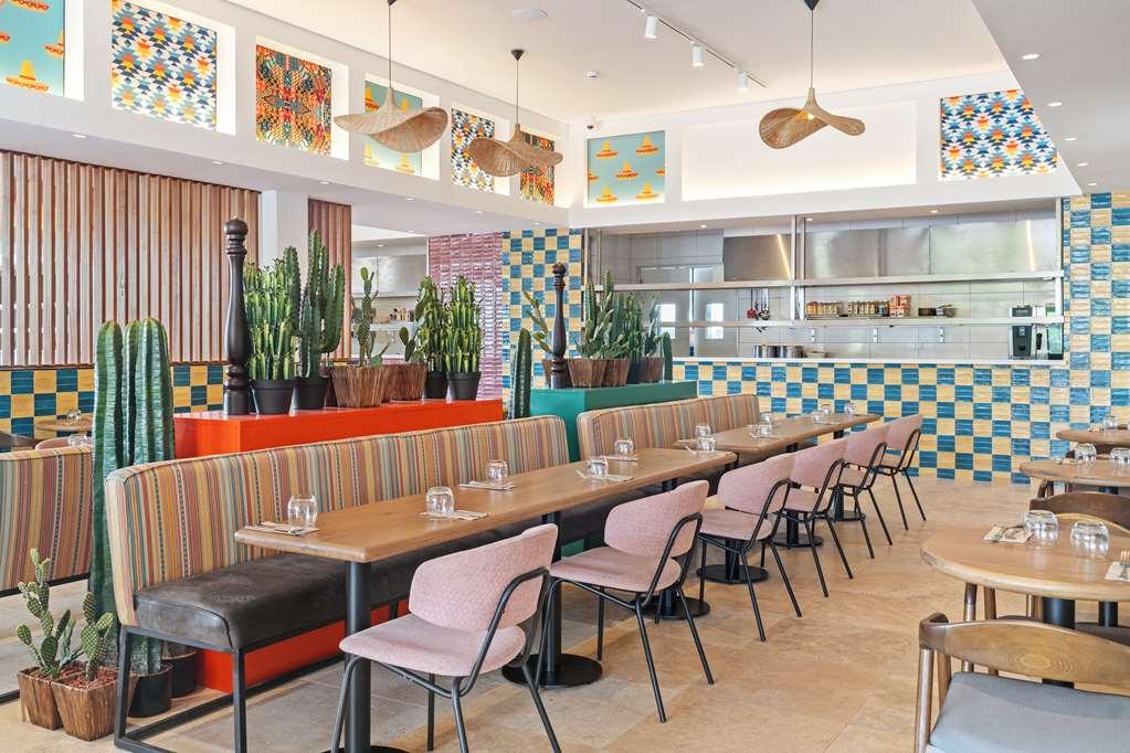 The Rif At Mangrove Beach Corendon All-Inclusive Curio Willemstad Restaurant photo